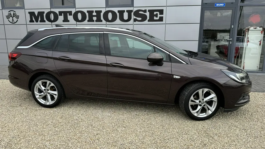 OPEL Astra -