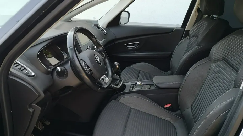 RENAULT Grand Scenic -