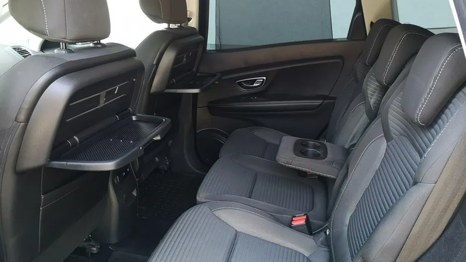 RENAULT Grand Scenic -