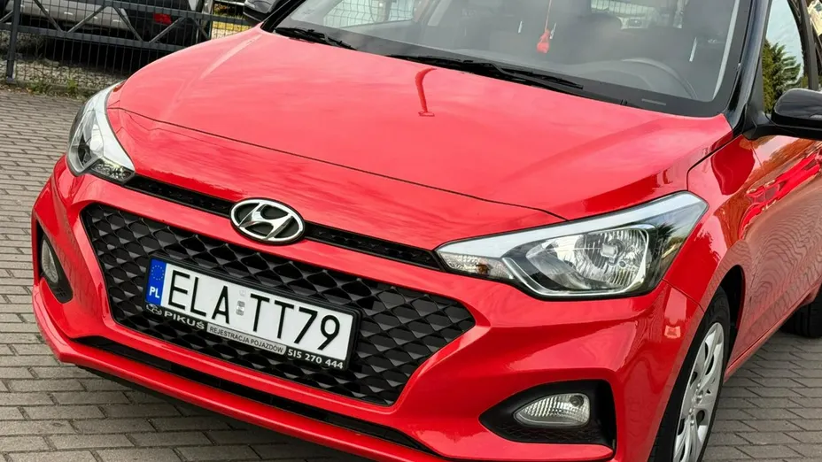 HYUNDAI i20 -