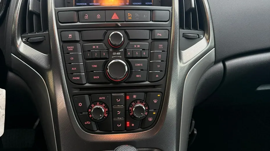 OPEL Astra -