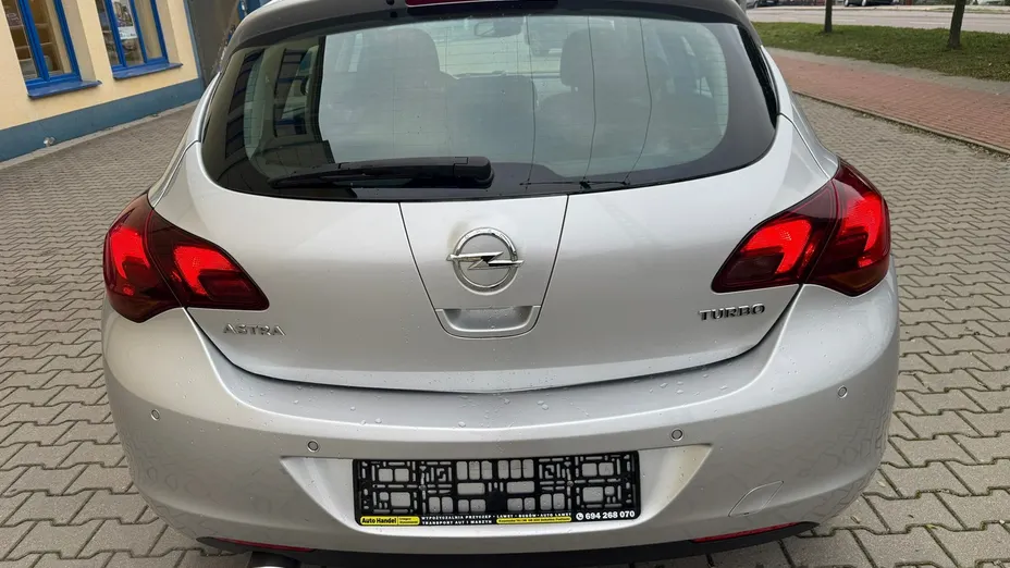 OPEL Astra -