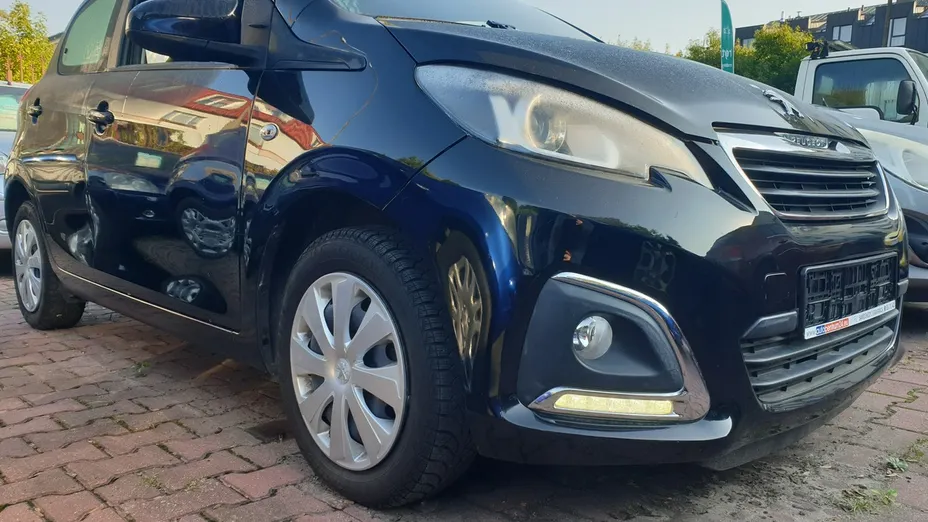 PEUGEOT 108 -