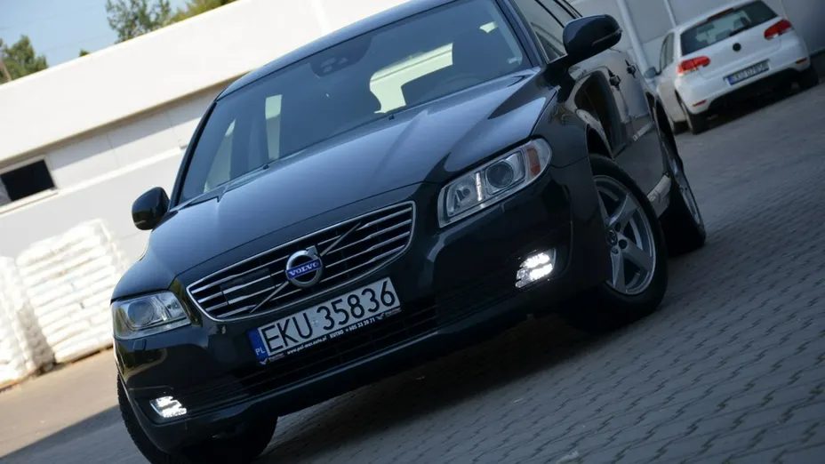 VOLVO V70 -