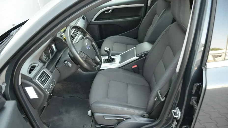 VOLVO V70 -