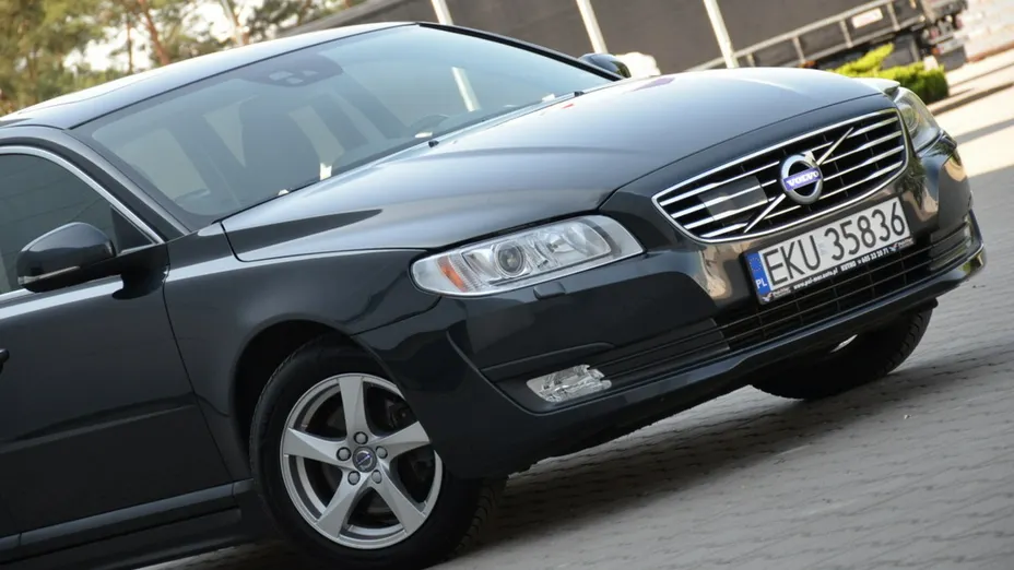 VOLVO V70 -