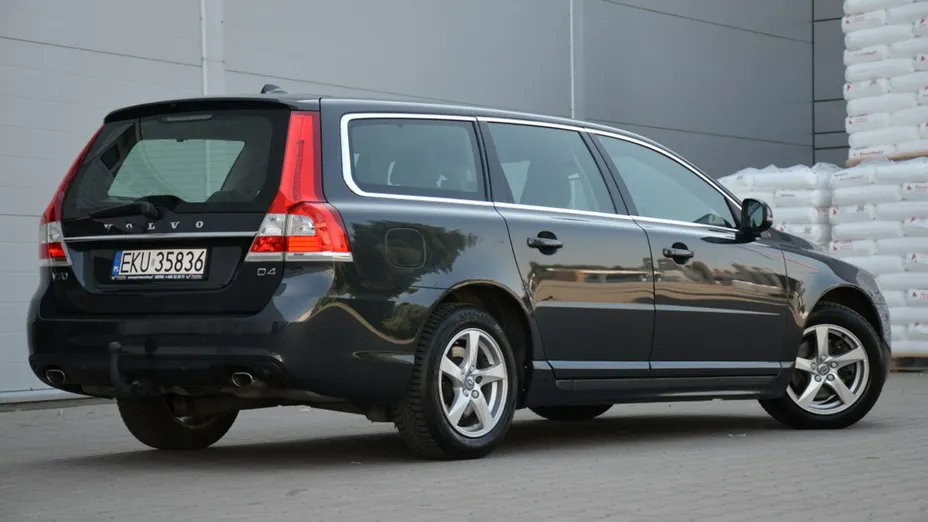 VOLVO V70 -