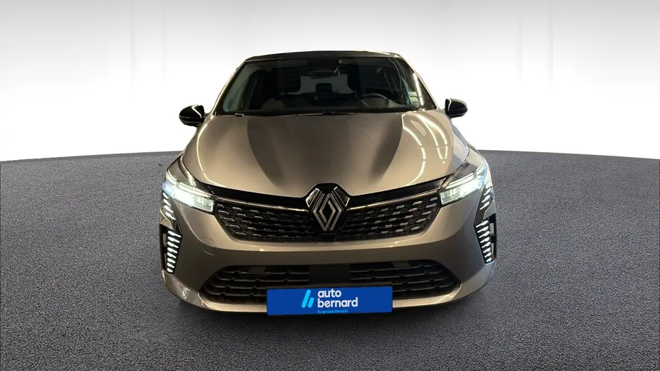 RENAULT Clio -