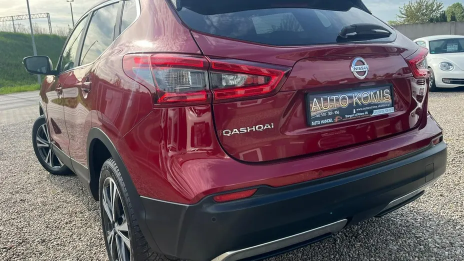 NISSAN Qashqai -