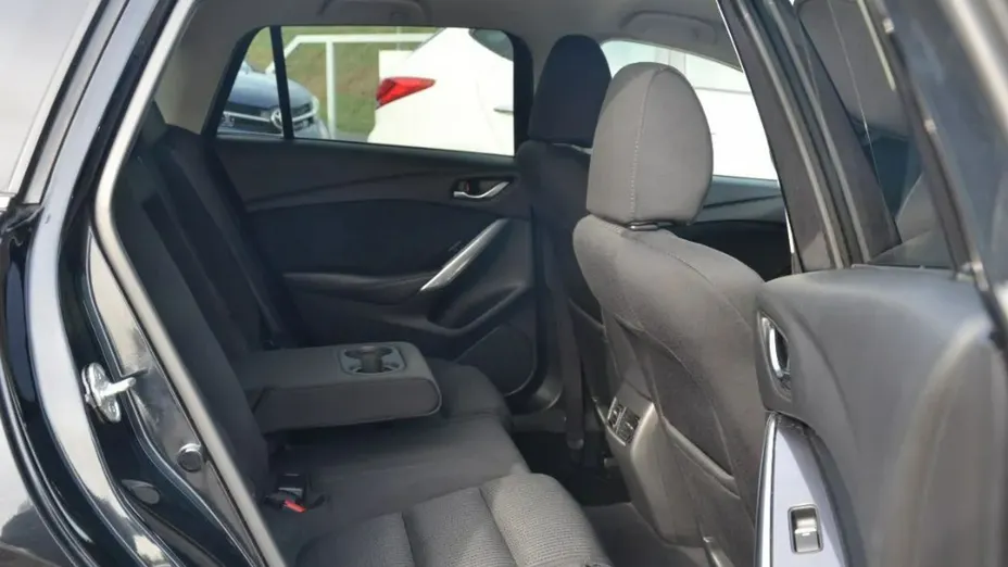 MAZDA 6 -