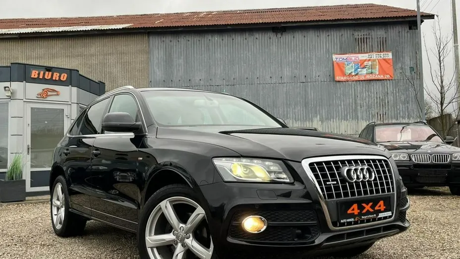 AUDI Q5 -
