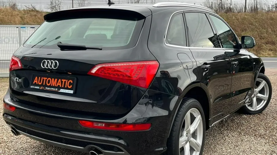 AUDI Q5 -