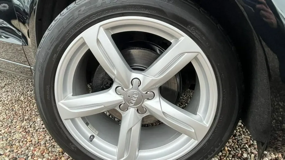 AUDI Q5 -