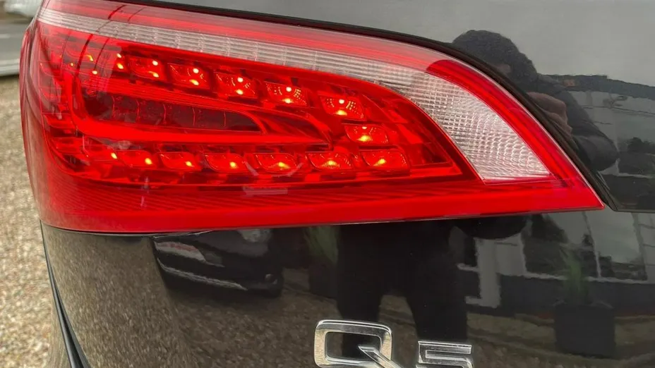 AUDI Q5 -