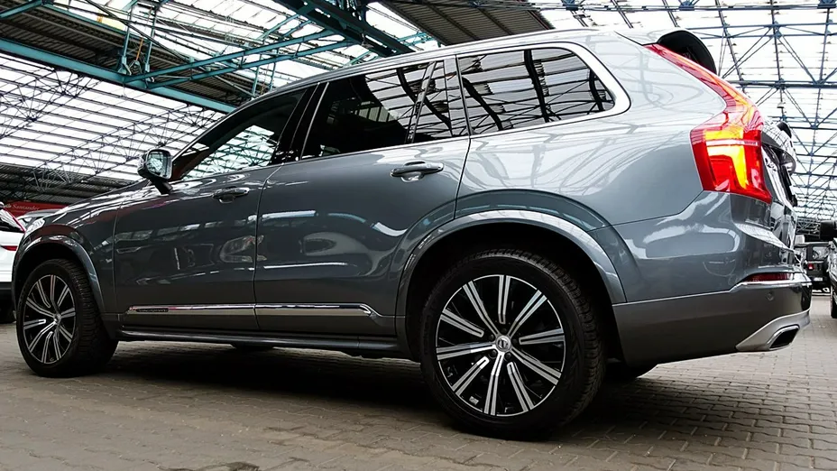 VOLVO XC90 -