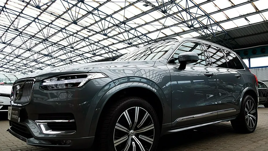 VOLVO XC90 -