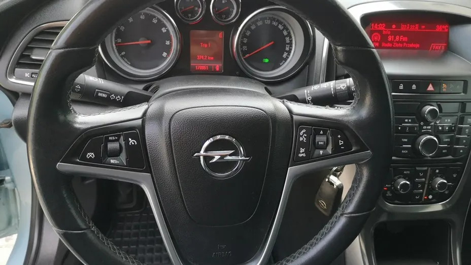 OPEL Astra -