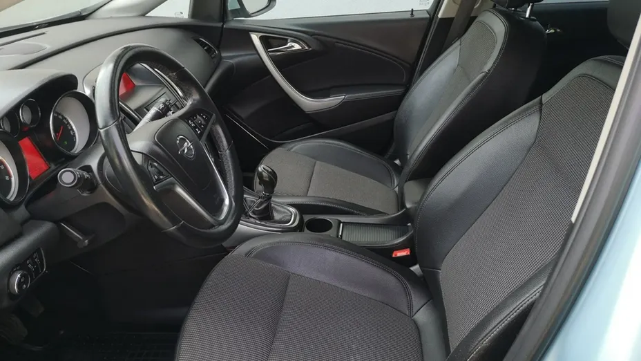 OPEL Astra -