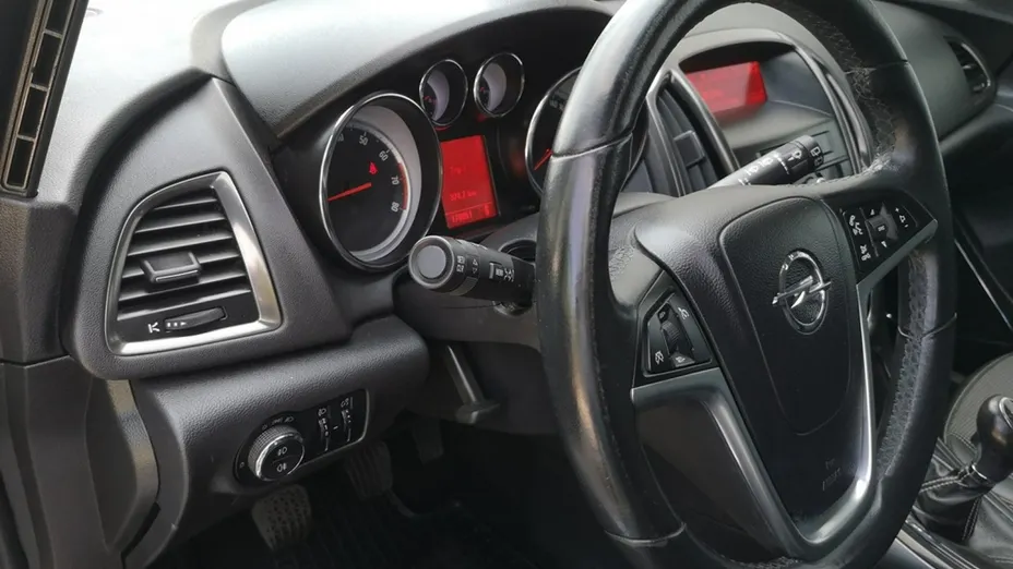 OPEL Astra -