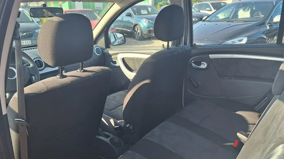 DACIA Sandero -