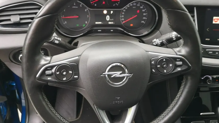 OPEL Grandland X -
