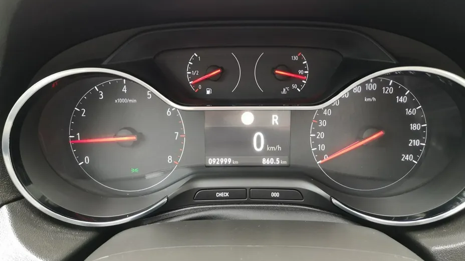 OPEL Grandland X -