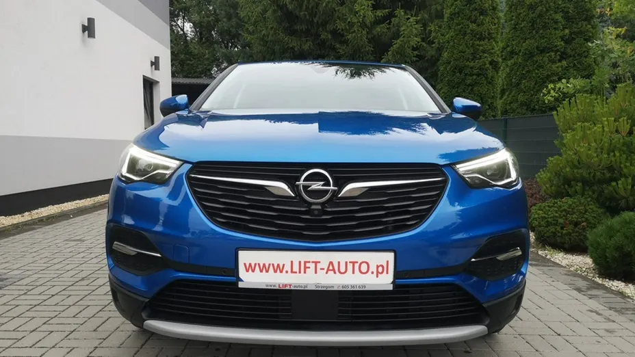 OPEL Grandland X -