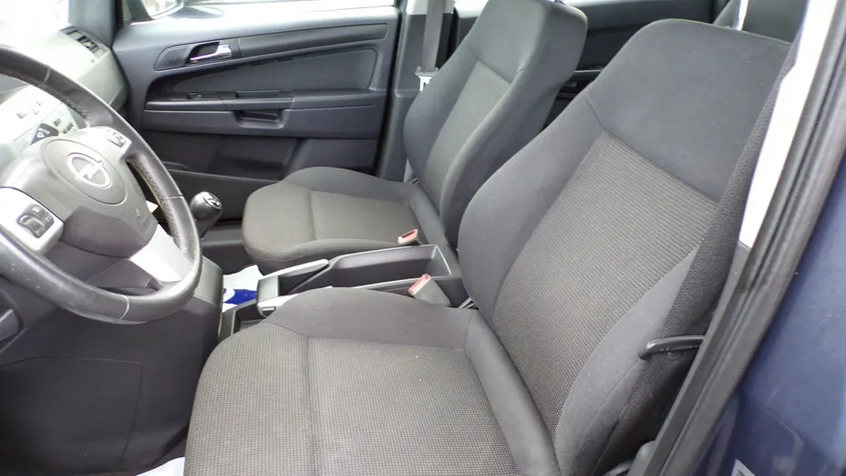 OPEL Zafira -
