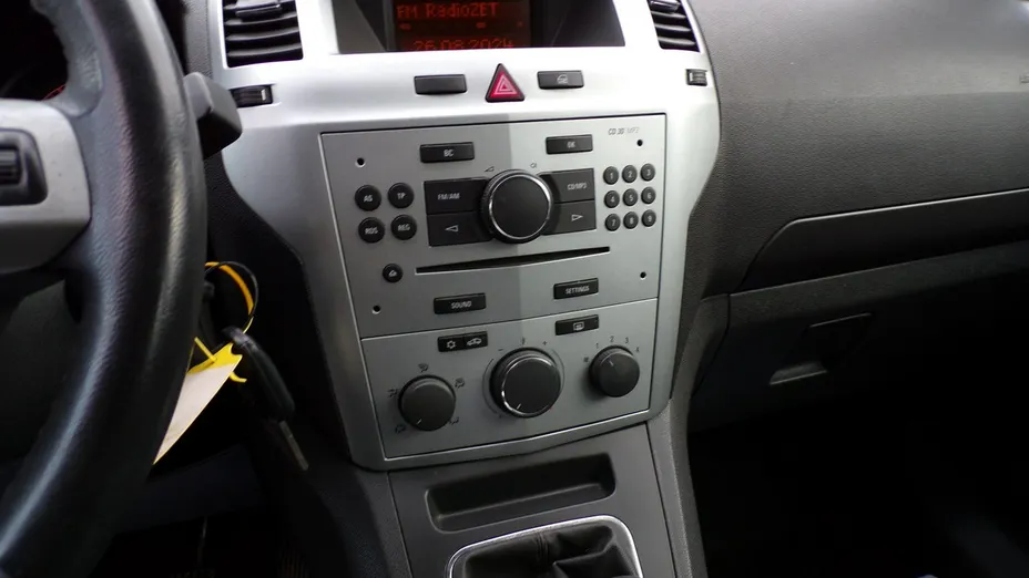 OPEL Zafira -