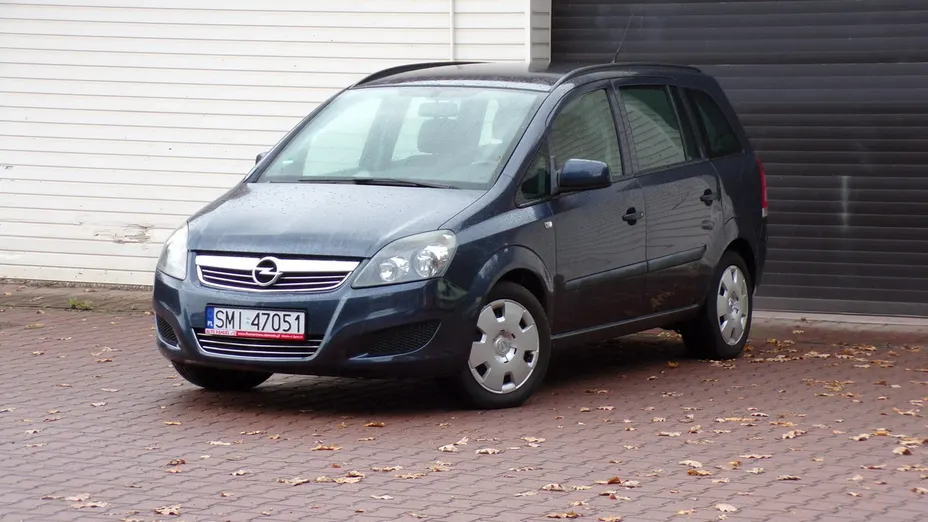 OPEL Zafira -