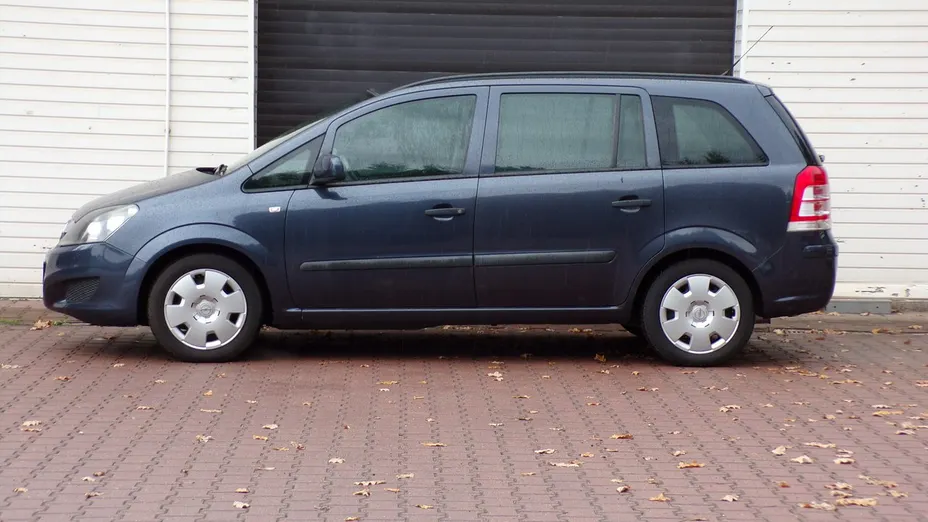 OPEL Zafira -