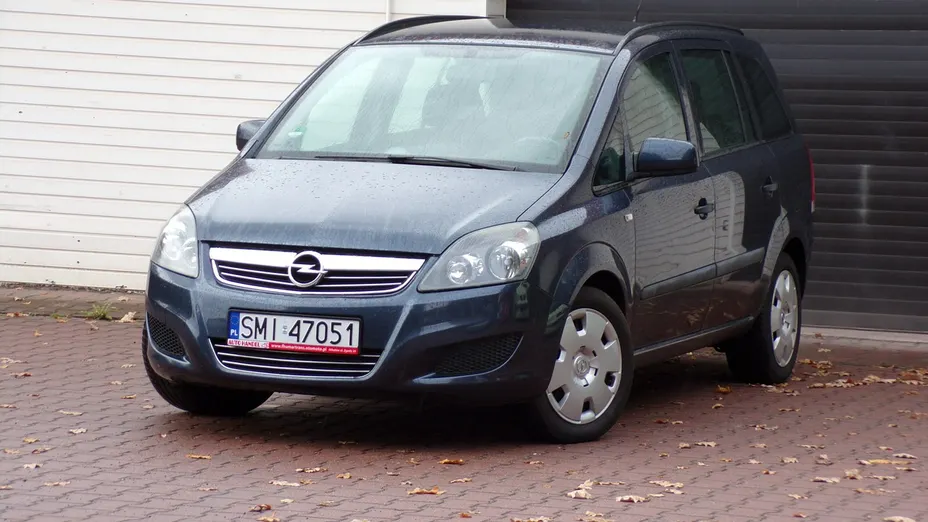 OPEL Zafira -