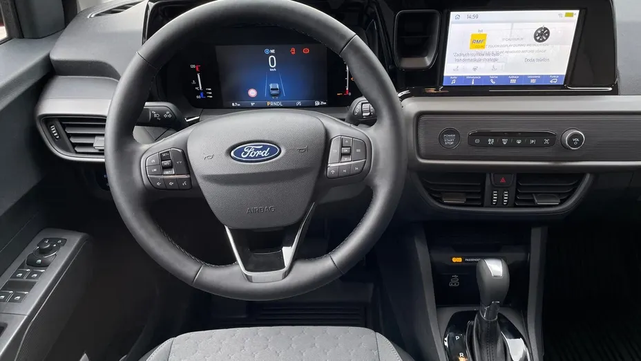 FORD Tourneo Courier Tourneo Courier 1.0 EcoBoost Titanium aut Nowy