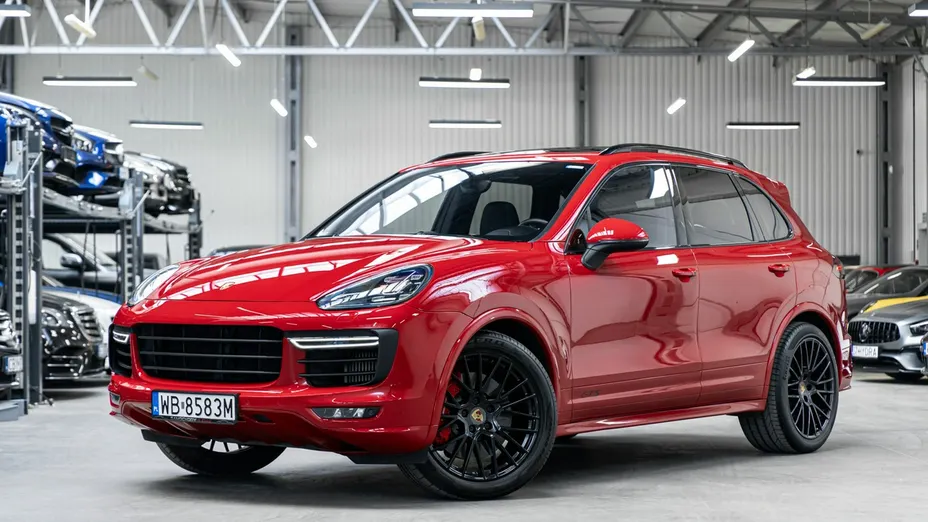 PORSCHE Cayenne -