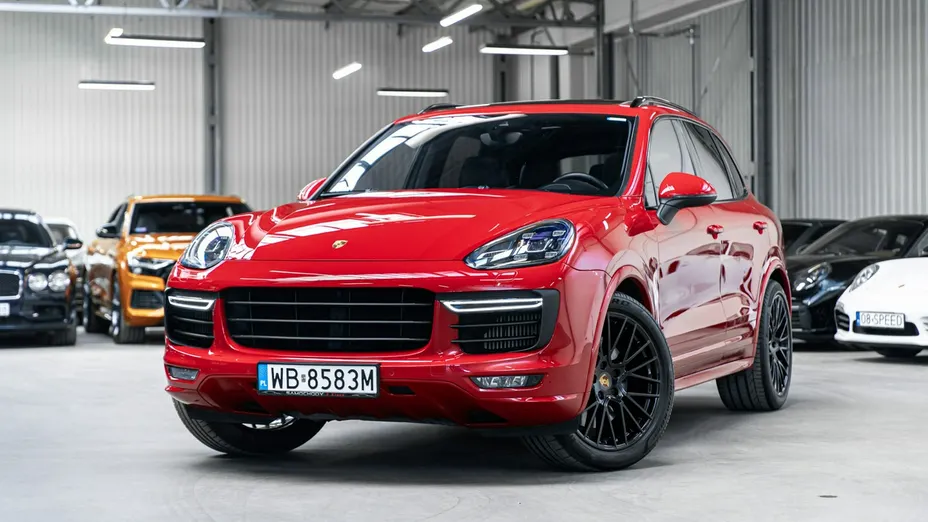 PORSCHE Cayenne -