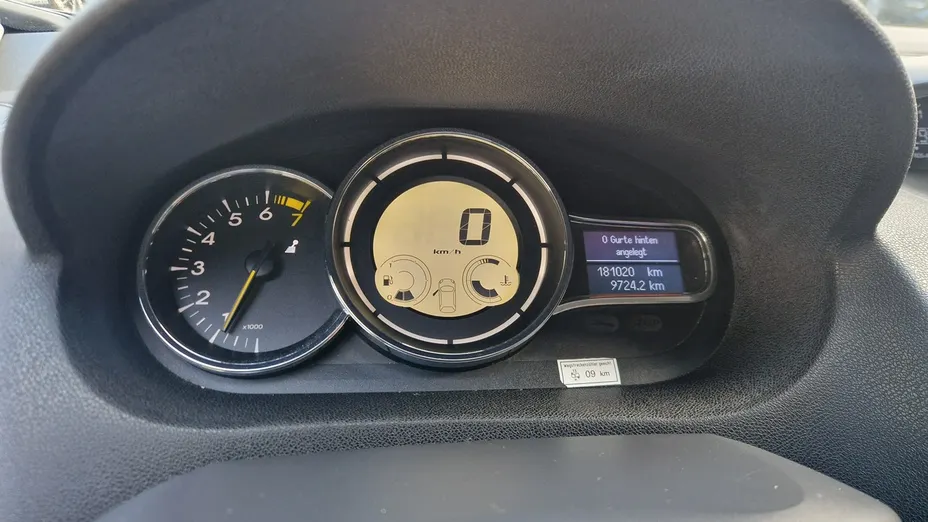 RENAULT Megane -