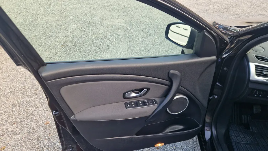 RENAULT Megane -
