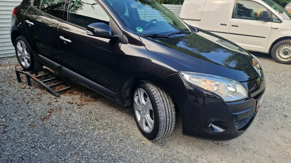 RENAULT Megane -