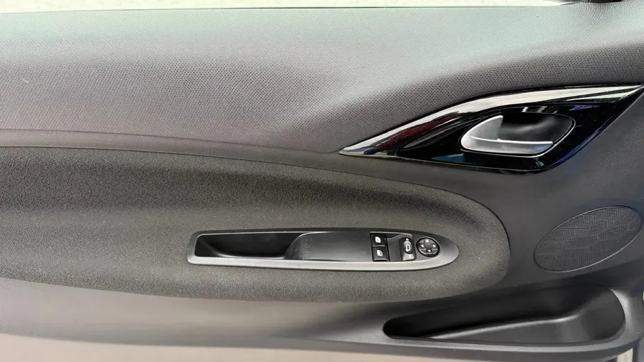 CITROEN DS3 -