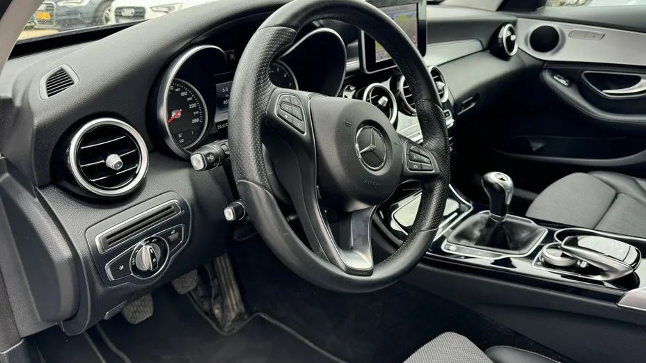 MERCEDES-BENZ C Klasa -