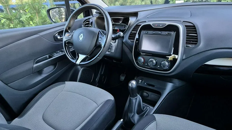 RENAULT Captur -