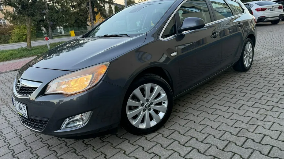 OPEL Astra -