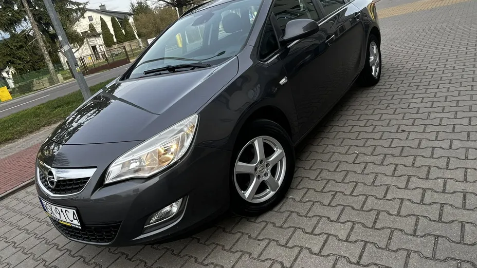OPEL Astra -