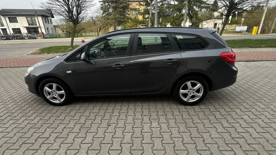 OPEL Astra -