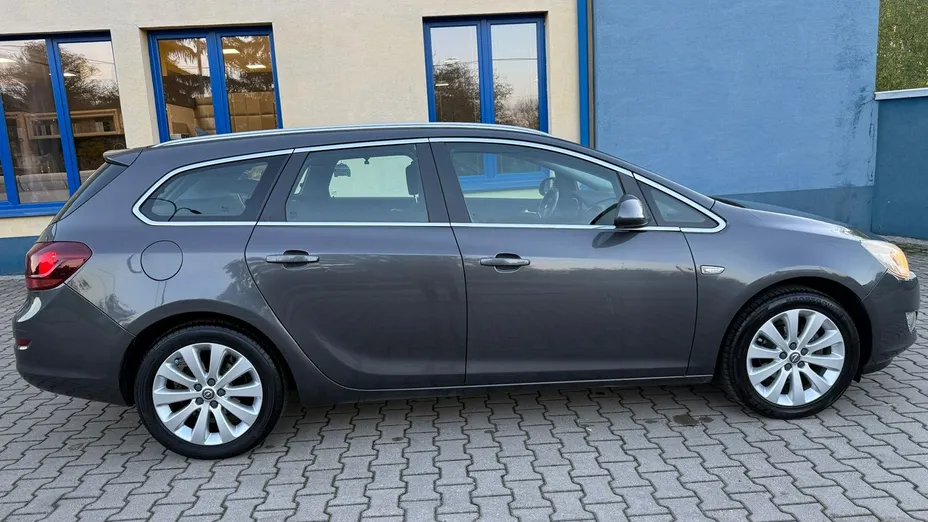 OPEL Astra -