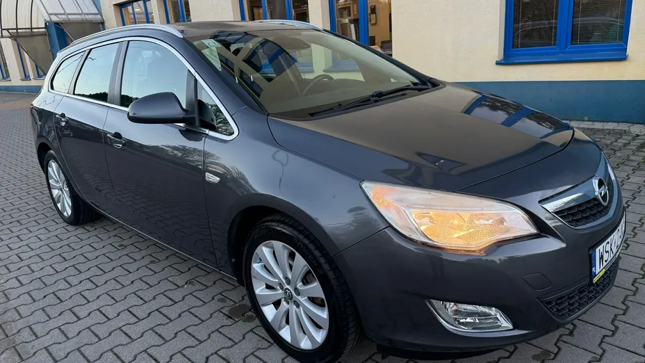 OPEL Astra -