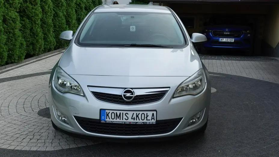 OPEL Astra -