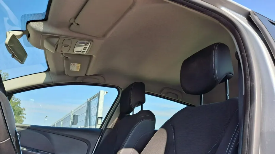RENAULT Clio -