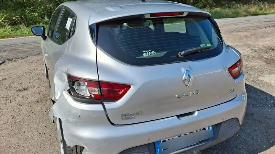 RENAULT Clio -