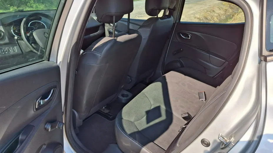 RENAULT Clio -